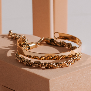  Bracelets 